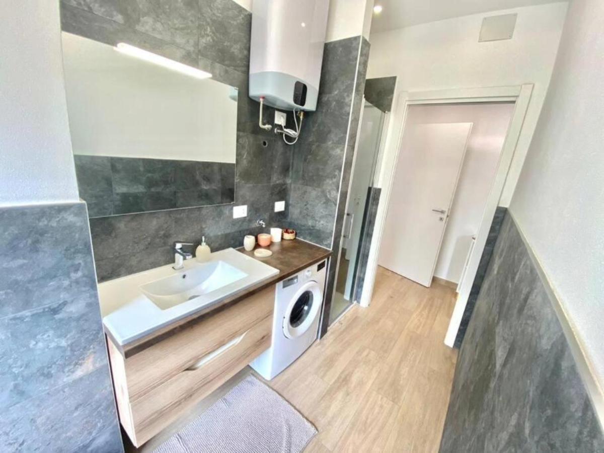 米兰Federico'S House - Eleganza E Stile In Via Anselmo Da Baggio公寓 外观 照片